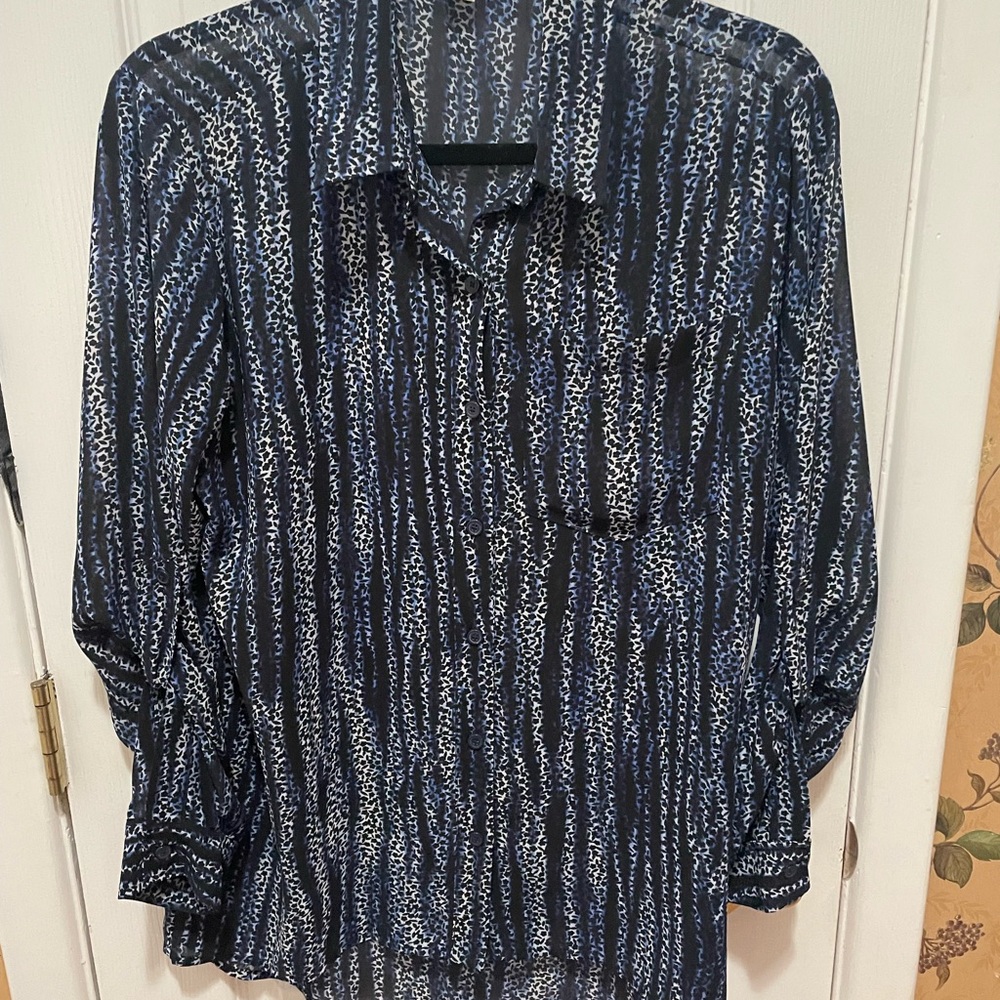 Machael Kors Blue and White Patterned Button-Up Shirt